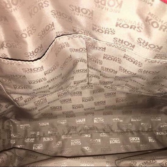 Authentic MK purse - Picture 3 of 3